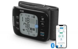 OMRON RS7 Intelli IT digitales Blutdruckmessgerät